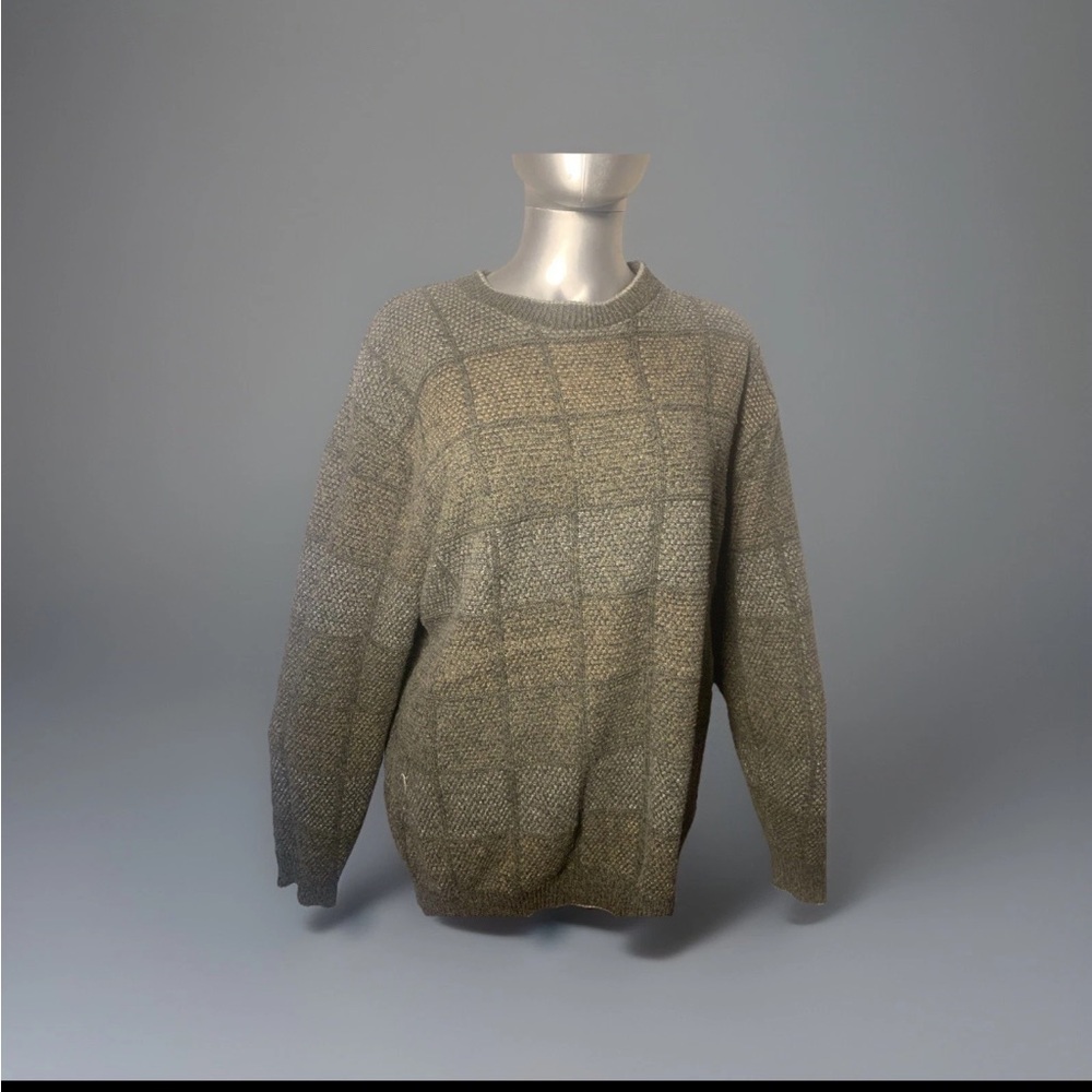 Men's Classic Checkered Crewneck Sweater - Tan